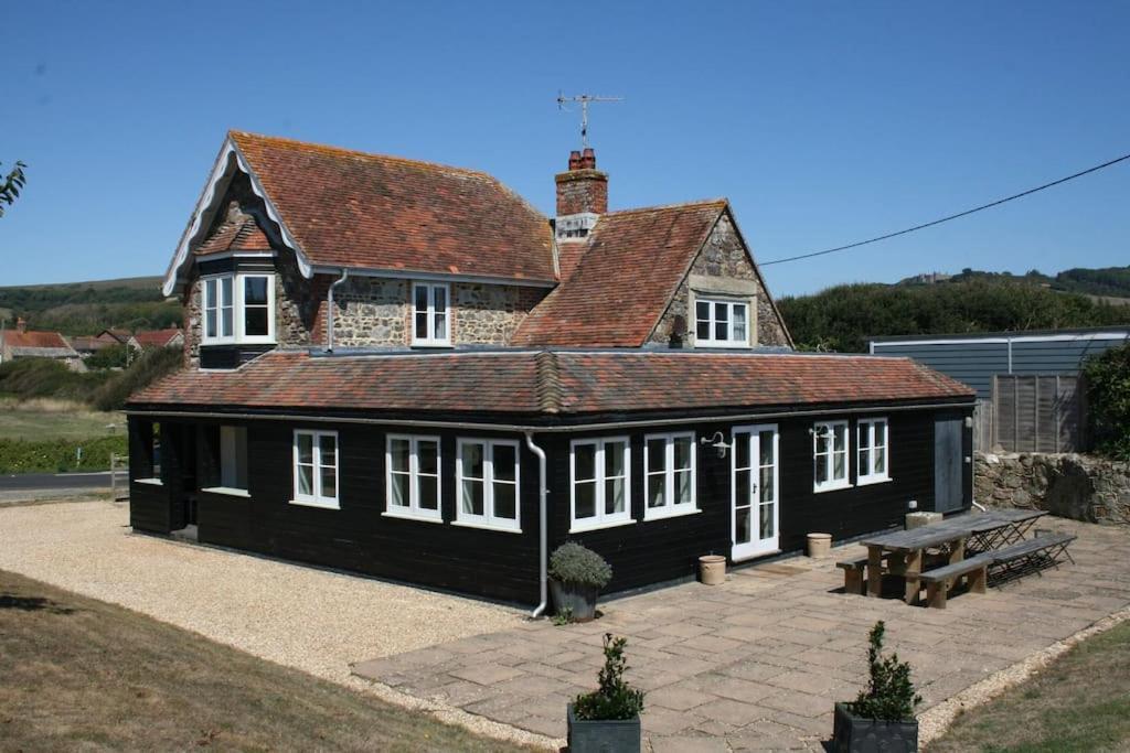 Greystone Cottage - Sea Views, Short Stroll To A Beautiful Sandy Beach Brook  Exterior photo