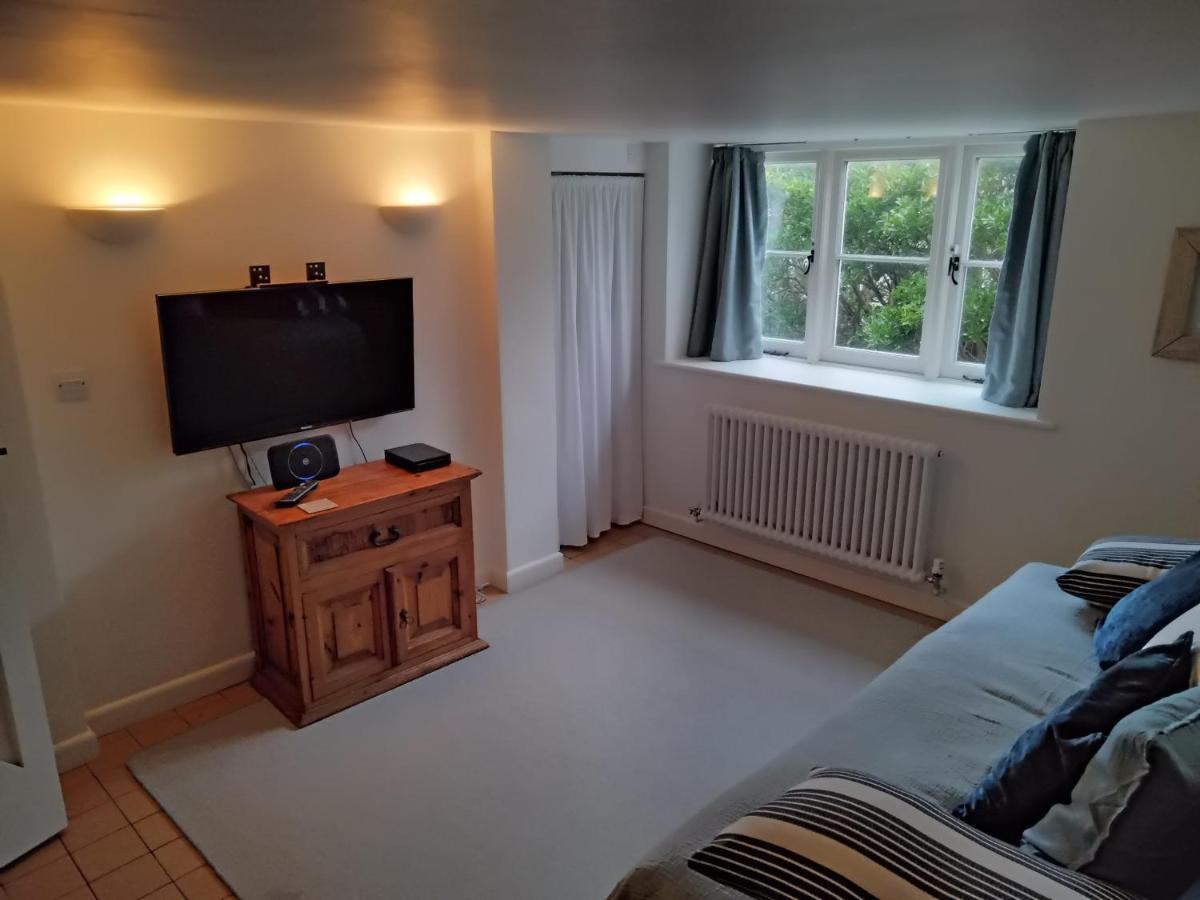Greystone Cottage - Sea Views, Short Stroll To A Beautiful Sandy Beach Brook  Exterior photo